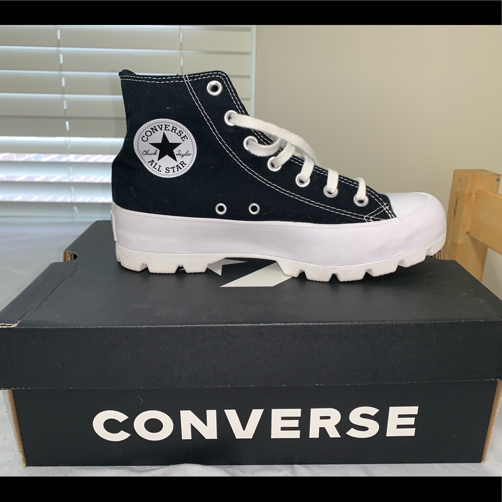 SOLD Women’s Converse Chuck Taylor All Star Lugged